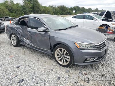 Czwarte zdjęcie samochodu z boku: 2016 VOLKSWAGEN PASSAT SEL VIN:1VWCS7A35GC069717 - miniatura