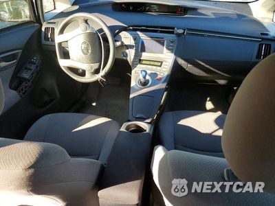 Zdjęcie 8 z 12 samochodu: 2014 TOYOTA PRIUS THREE VIN:JTDKN3DU8E1783241 - miniatura