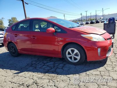 Czwarte zdjęcie samochodu z boku: 2012 TOYOTA PRIUS THREE VIN:JTDKN3DUXC1510198 - miniatura
