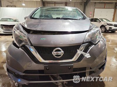 Piąte zdjęcie samochodu w środku: 2018 NISSAN VERSA NOTE SV VIN:3N1CE2CP5JL351903 - miniatura