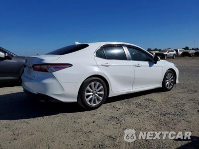 Trzecie zdjęcie samochodu z tyłu: 2019 TOYOTA CAMRY LE VIN:4T1B11HK6KU806773 - miniatura