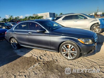 Czwarte zdjęcie samochodu z boku: 2016 MERCEDES-BENZ C 300 VIN:WDDWF4JB5GR153601 - miniatura