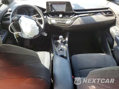 Zdjęcie 8 z 13 samochodu: 2018 TOYOTA C-HR XLE VIN:NMTKHMBX8JR008959 - miniatura