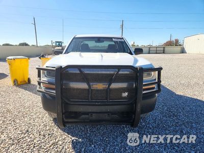 Piąte zdjęcie samochodu w środku: 2018 CHEVROLET SILVERADO K1500 VIN:3GCUKNEC0JG244370 - miniatura