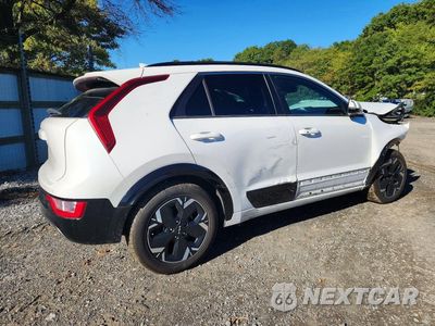 Trzecie zdjęcie samochodu z tyłu: 2023 KIA NIRO WIND VIN:KNDCR3L15P5024879 - miniatura