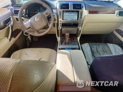 Zdjęcie 8 z 13 samochodu: 2013 LEXUS GX 460 VIN:JTJBM7FX2D5050625 - miniatura