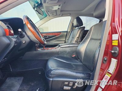Zdjęcie 7 z 12 samochodu: 2009 LEXUS LS 460 VIN:JTHCL46FX95003462 - miniatura
