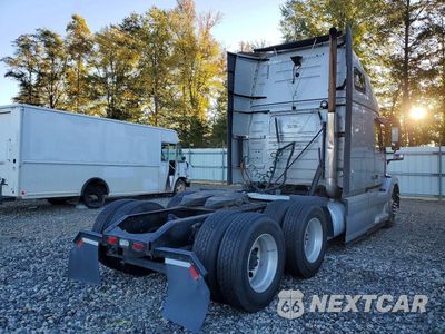 Trzecie zdjęcie samochodu z tyłu: 2013 VOLVO VN VNL VIN:4V4NC9TGXDN562446 - miniatura