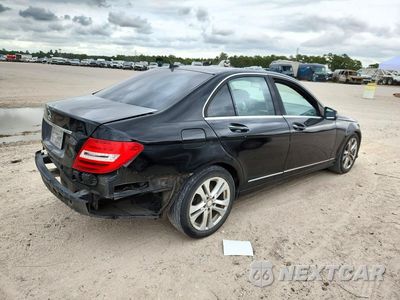 Trzecie zdjęcie samochodu z tyłu: 2014 MERCEDES-BENZ C 250 VIN:WDDGF4HB1EG249583 - miniatura