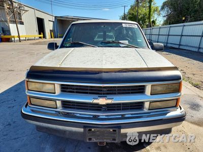 Piąte zdjęcie samochodu w środku: 2001 CHEVROLET SUBURBAN C1500 VIN:1GNEC16R1TJ332219 - miniatura