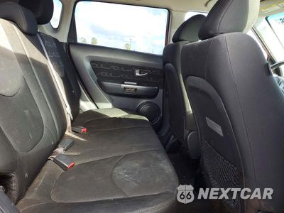 Zdjęcie 10 z 12 samochodu: 2012 KIA SOUL + VIN:KNDJT2A66C7416057 - miniatura