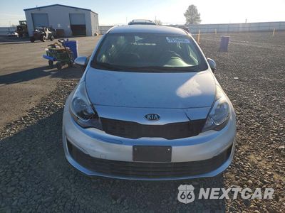 Piąte zdjęcie samochodu w środku: 2016 KIA RIO LX VIN:KNADM4A33G6611537 - miniatura