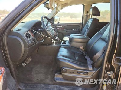 Zdjęcie 7 z 12 samochodu: 2013 CHEVROLET SUBURBAN C1500 LT VIN:1GNSCJE00DR192138 - miniatura