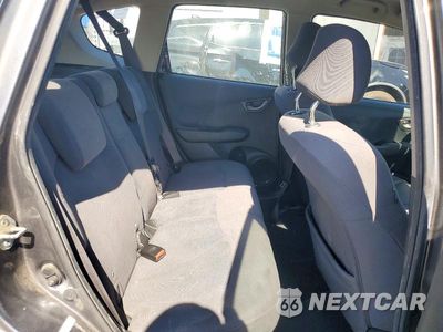 Zdjęcie 10 z 12 samochodu: 2013 HONDA FIT VIN:JHMGE8H35DC026657 - miniatura
