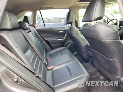 Zdjęcie 11 z 13 samochodu: 2019 TOYOTA RAV4 XLE PREMIUM VIN:JTMA1RFV9KD504549 - miniatura