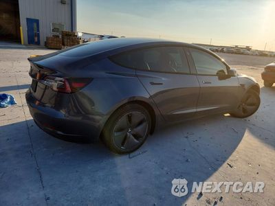 Trzecie zdjęcie samochodu z tyłu: 2019 TESLA MODEL 3 VIN:5YJ3E1EA2KF434737 - miniatura