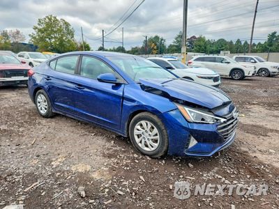 Czwarte zdjęcie samochodu z boku: 2019 HYUNDAI ELANTRA SE VIN:5NPD74LF1KH463565 - miniatura