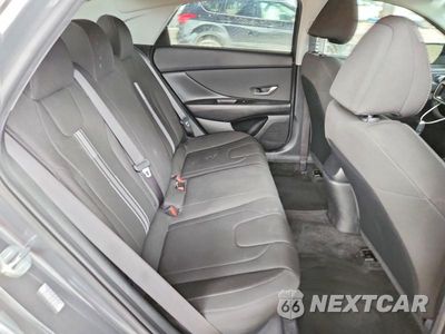 Zdjęcie 10 z 12 samochodu: 2023 HYUNDAI ELANTRA SEL VIN:KMHLS4AG0PU617147 - miniatura