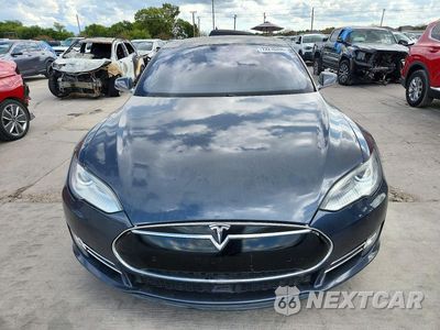 Piąte zdjęcie samochodu w środku: 2016 TESLA MODEL S VIN:5YJSA1E10GF133480 - miniatura