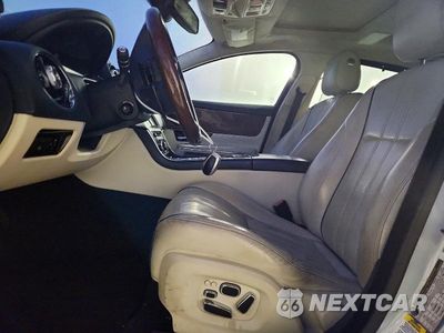 Zdjęcie 7 z 12 samochodu: 2010 JAGUAR XJL PORTFOLIO VIN:SAJWA2GE2AMV00323 - miniatura