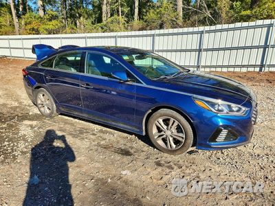 Czwarte zdjęcie samochodu z boku: 2018 HYUNDAI SONATA SPORT VIN:5NPE34AF8JH653588 - miniatura