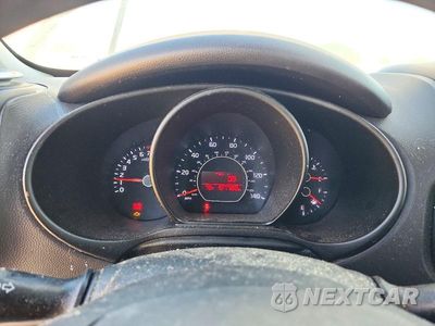 Zdjęcie 9 z 12 samochodu: 2016 KIA SOUL BASE VIN:KNDJN2A24G7279536 - miniatura