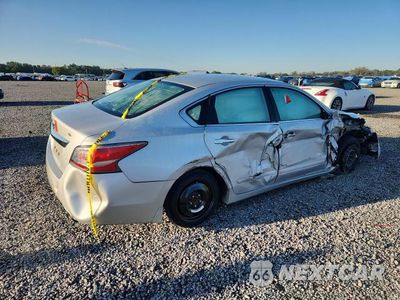 Trzecie zdjęcie samochodu z tyłu: 2015 NISSAN ALTIMA 2.5 VIN:1N4AL3AP9FN919280 - miniatura