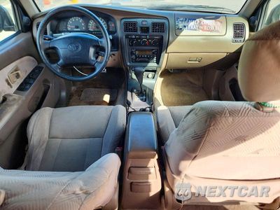Zdjęcie 8 z 13 samochodu: 2002 TOYOTA 4RUNNER SR5 VIN:JT3GN86R820227674 - miniatura