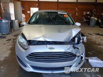 Piąte zdjęcie samochodu w środku: 2015 FORD FIESTA S VIN:3FADP4AJXFM113624 - miniatura