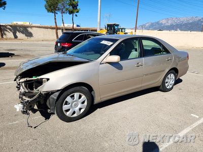 2004 TOYOTA CAMRY LE 4T1BE32K94U361893 - główne zdjęcie licytacji z USA - miniatura