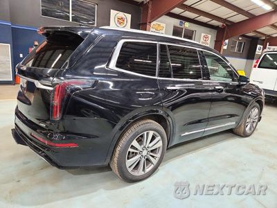 Trzecie zdjęcie samochodu z tyłu: 2024 CADILLAC XT6 PREMIUM LUXURY VIN:1GYKPDRS0RZ737704 - miniatura