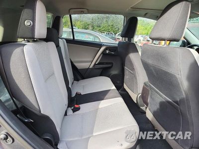 Zdjęcie 11 z 14 samochodu: 2018 TOYOTA RAV4 XLE VIN:2T3RFREV0JW835611 - miniatura