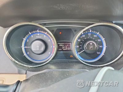 Zdjęcie 9 z 12 samochodu: 2012 HYUNDAI SONATA LIMITED VIN:5NPEC4AC3CH429038 - miniatura