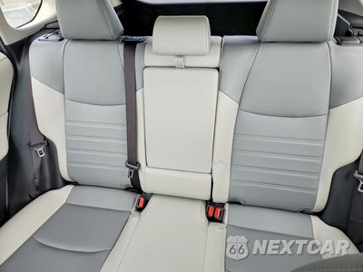 Zdjęcie 10 z 13 samochodu: 2023 TOYOTA RAV4 XLE PREMIUM VIN:JTMC1RFV0PD101916 - miniatura