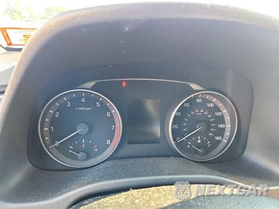Zdjęcie 9 z 12 samochodu: 2017 HYUNDAI ELANTRA SE VIN:KMHD74LF3HU371447 - miniatura