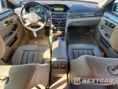 Zdjęcie 8 z 12 samochodu: 2010 MERCEDES-BENZ E 350 VIN:WDDHF5GB2AA084071 - miniatura