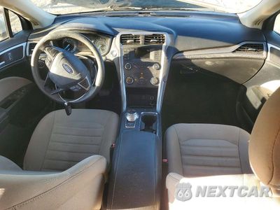 Zdjęcie 8 z 12 samochodu: 2019 FORD FUSION S VIN:3FA6P0G76KR215450 - miniatura