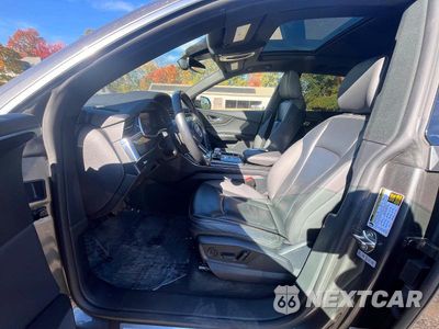 Zdjęcie 9 z 13 samochodu: 2019 AUDI Q8 PREMIUM VIN:WA1AVAF17KD011787 - miniatura