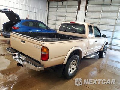 Trzecie zdjęcie samochodu z tyłu: 2000 TOYOTA TACOMA XTRACAB PRERUNNER VIN:4TASN92N6YZ605120 - miniatura