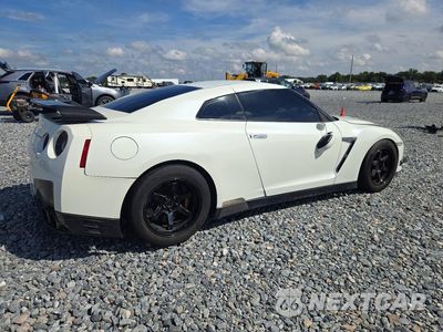 Trzecie zdjęcie samochodu z tyłu: 2016 NISSAN GT-R TRACK EDITION VIN:JN1AR5EG5EM110154 - miniatura