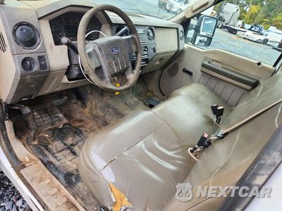 Zdjęcie 8 z 12 samochodu: 2008 FORD F450 SUPER DUTY VIN:1FDXF46Y28EE54052 - miniatura