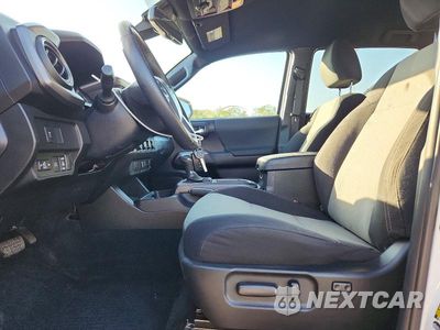 Zdjęcie 7 z 12 samochodu: 2020 TOYOTA TACOMA TRD OFF-ROAD VIN:3TMCZ5AN2LM321307 - miniatura