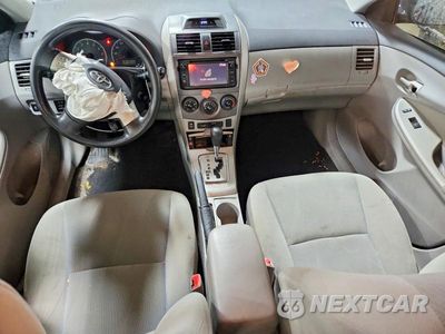 Zdjęcie 8 z 12 samochodu: 2013 TOYOTA COROLLA L VIN:2T1BU4EE2DC079997 - miniatura