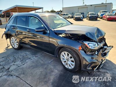 Czwarte zdjęcie samochodu z boku: 2020 MERCEDES-BENZ GLC 300 VIN:WDC0G8DB0LF731139 - miniatura