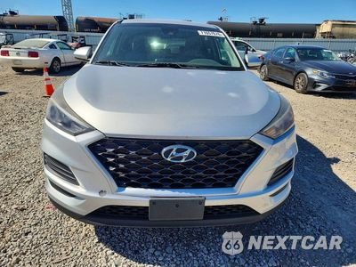 Piąte zdjęcie samochodu w środku: 2019 HYUNDAI TUCSON SE VIN:KM8J2CA4XKU873263 - miniatura