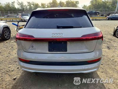 Zdjęcie 6 z 14 samochodu: 2019 AUDI E-TRON PREMIUM PLUS VIN:WA1LAAGE3KB015479 - miniatura