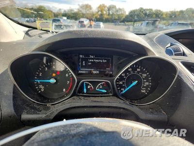Zdjęcie 9 z 12 samochodu: 2018 FORD ESCAPE SE VIN:1FMCU9GDXJUB33501 - miniatura