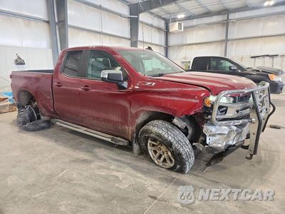 Czwarte zdjęcie samochodu z boku: 2020 CHEVROLET SILVERADO K1500 LT VIN:1GCRYDEDXLZ118916 - miniatura