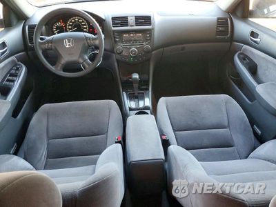 Zdjęcie 8 z 12 samochodu: 2007 HONDA ACCORD SE VIN:JHMCM56387C002473 - miniatura