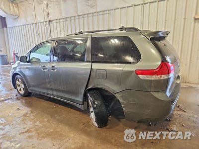 Drugie zdjęcie samochodu z przodu: 2014 TOYOTA SIENNA LE VIN:5TDKK3DC3ES524742 - miniatura